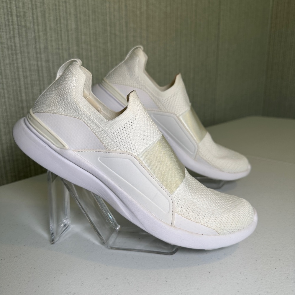APL TechLoom Bliss Slip-On White (Women’s 9.5)